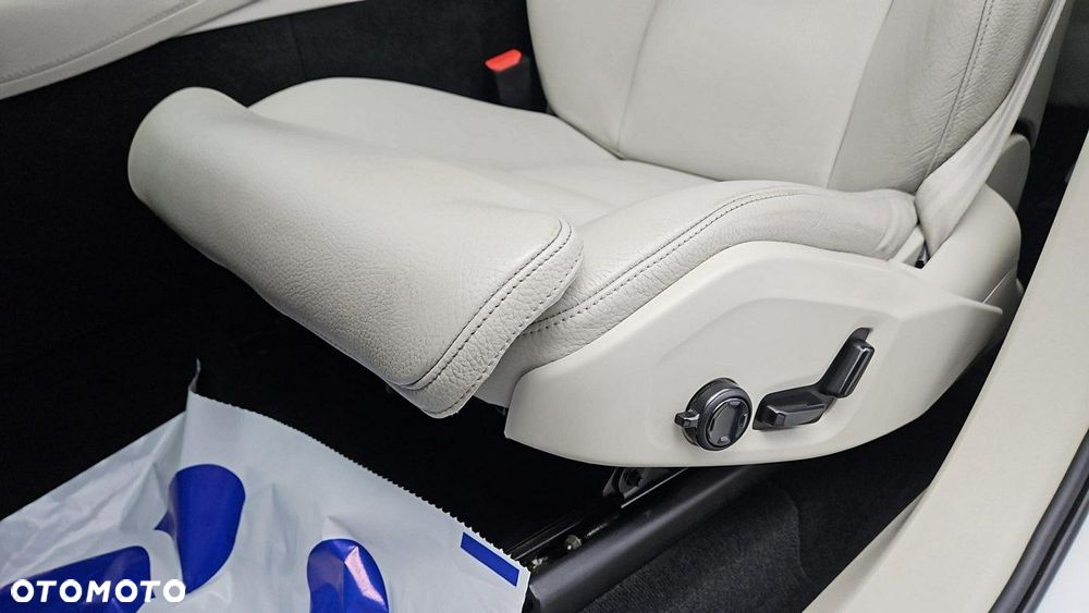 Volvo XC 90 - 12