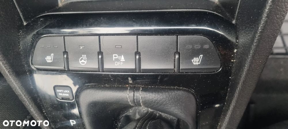 Kia Stonic - 10