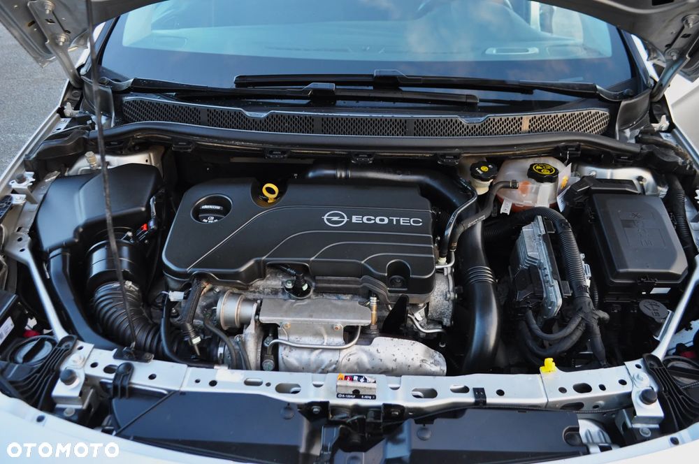 Opel Astra 1.4 Turbo Start/Stop Edition - 31