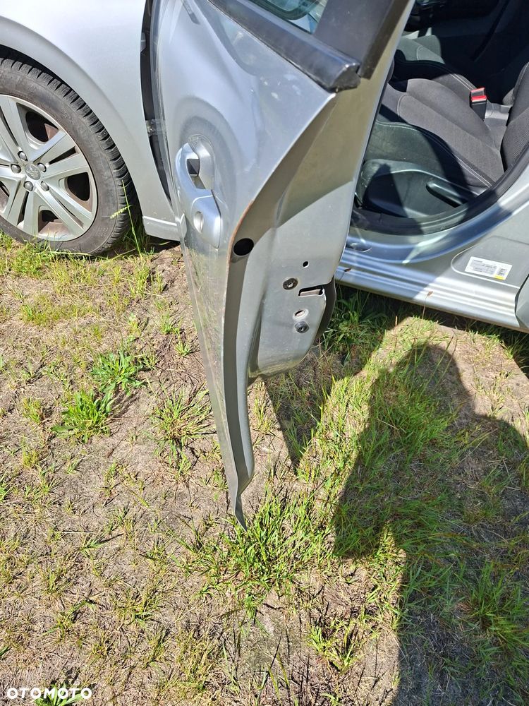 Peugeot 208 1.2 PureTech Active - 12