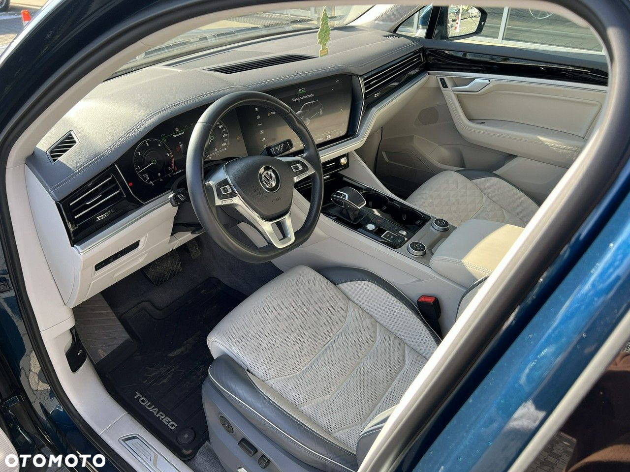 Volkswagen Touareg - 14