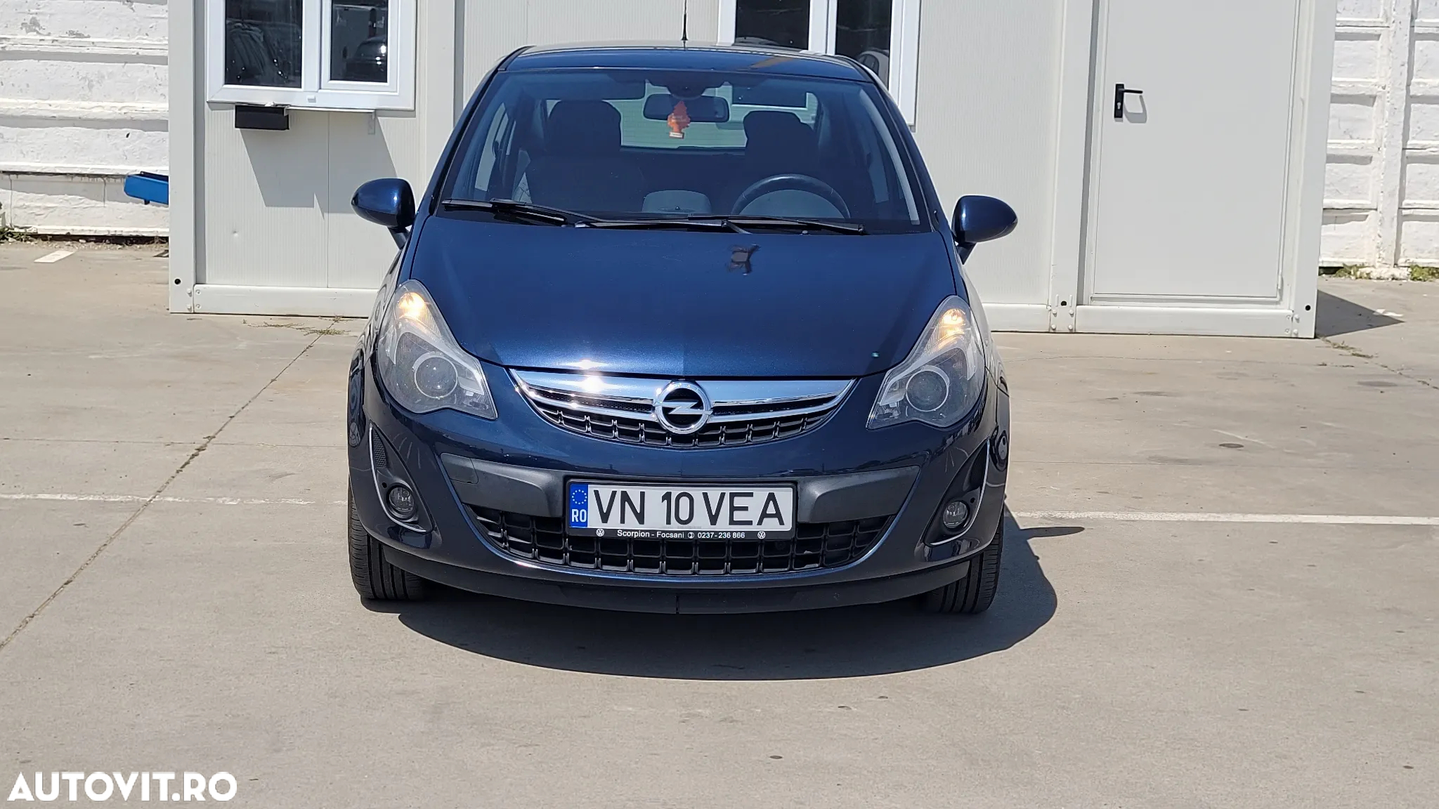 Opel Corsa 1.2 Cosmo - 9