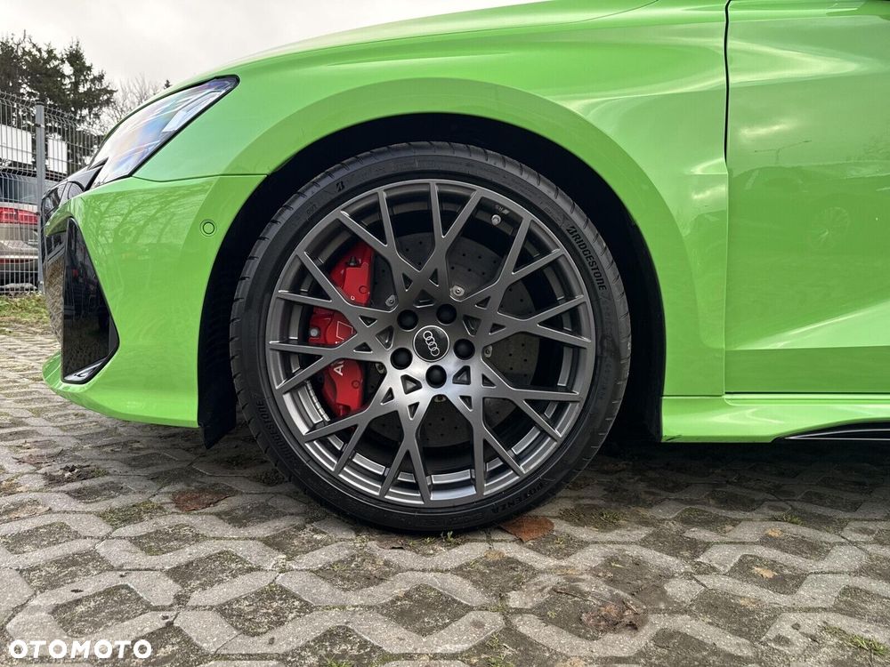 Audi RS3 Limousine - 16