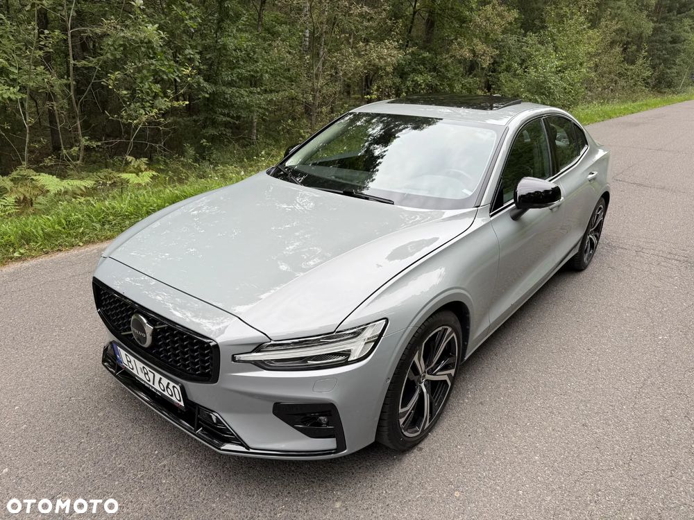 Volvo S60 B5 B AWD Plus Dark - 1