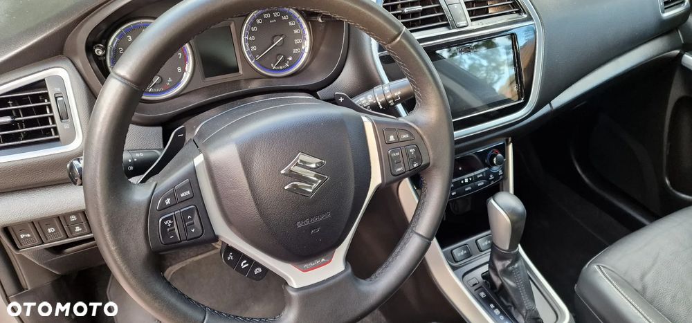 Suzuki SX4 S-Cross 1.4 T Premium 4WD - 10