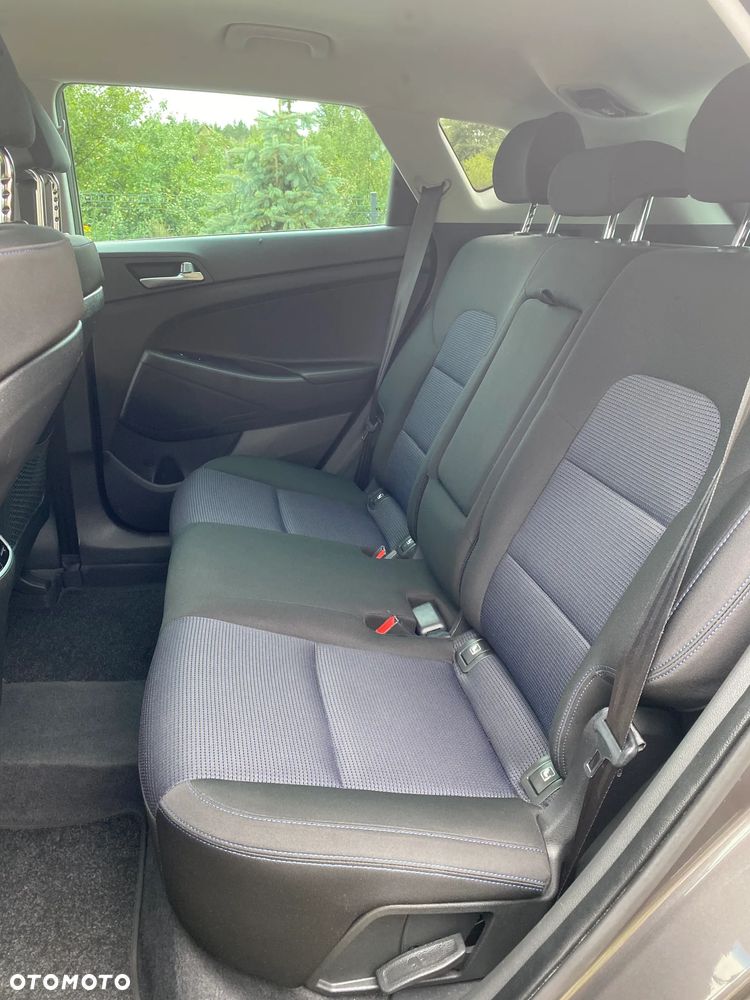 Hyundai Tucson 1.6 GDI BlueDrive GO 2WD - 12