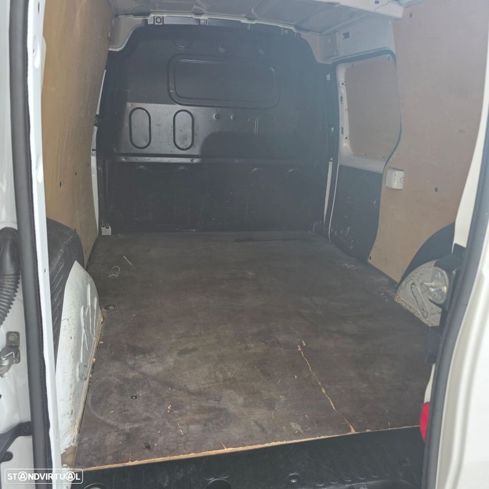 Renault Kangoo 1.5 dCi Maxi Business S/S 3L - 28