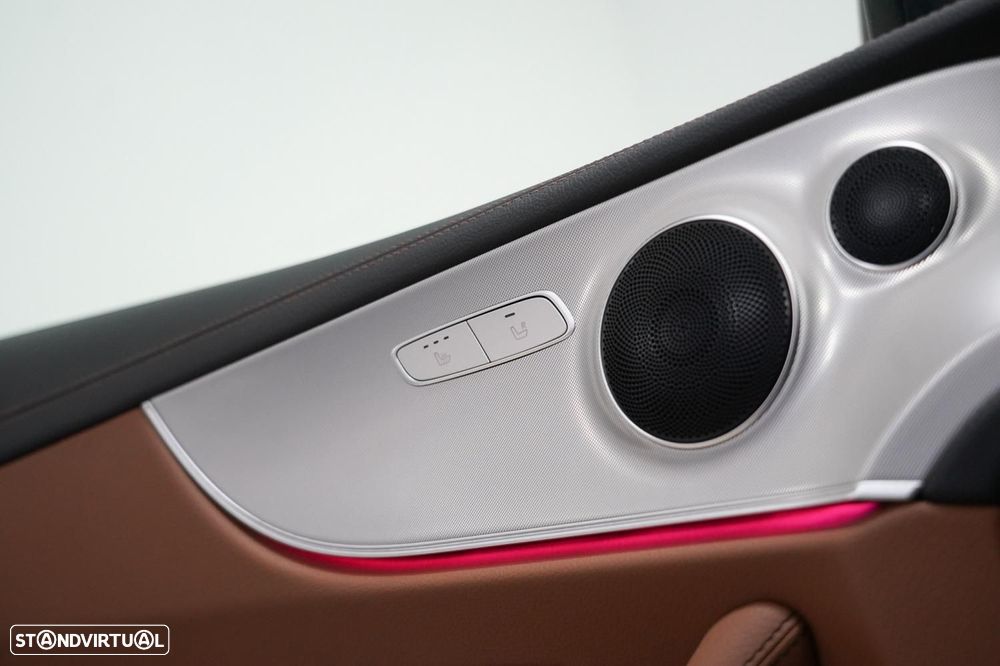 Mercedes-Benz E 220 d AMG Line - 19