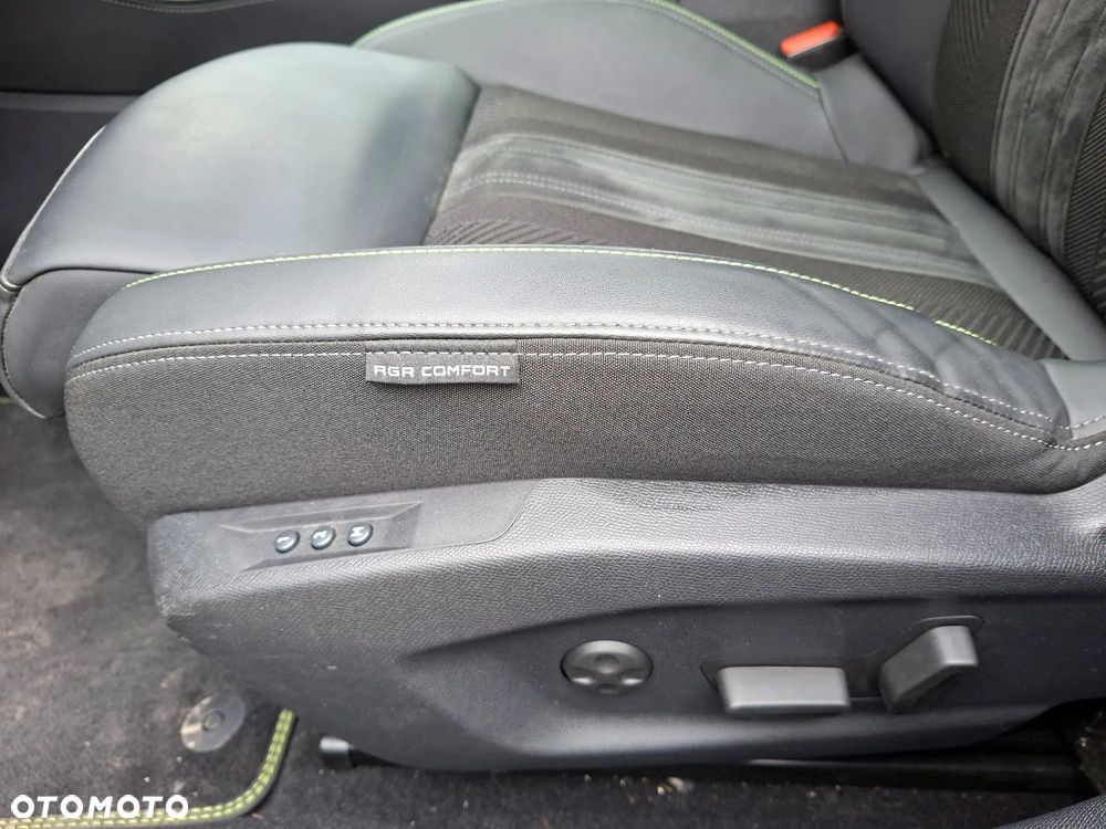 Peugeot 308 225 e-EAT8 GT - 18