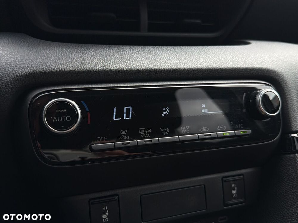 Toyota Yaris Hybrid 1.5 Style - 14