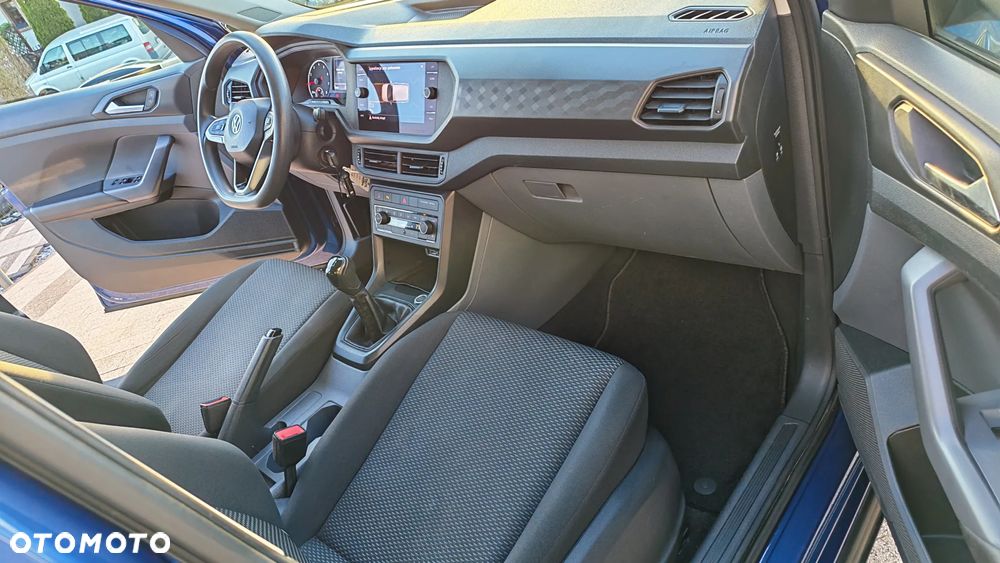 Volkswagen T-Cross - 38
