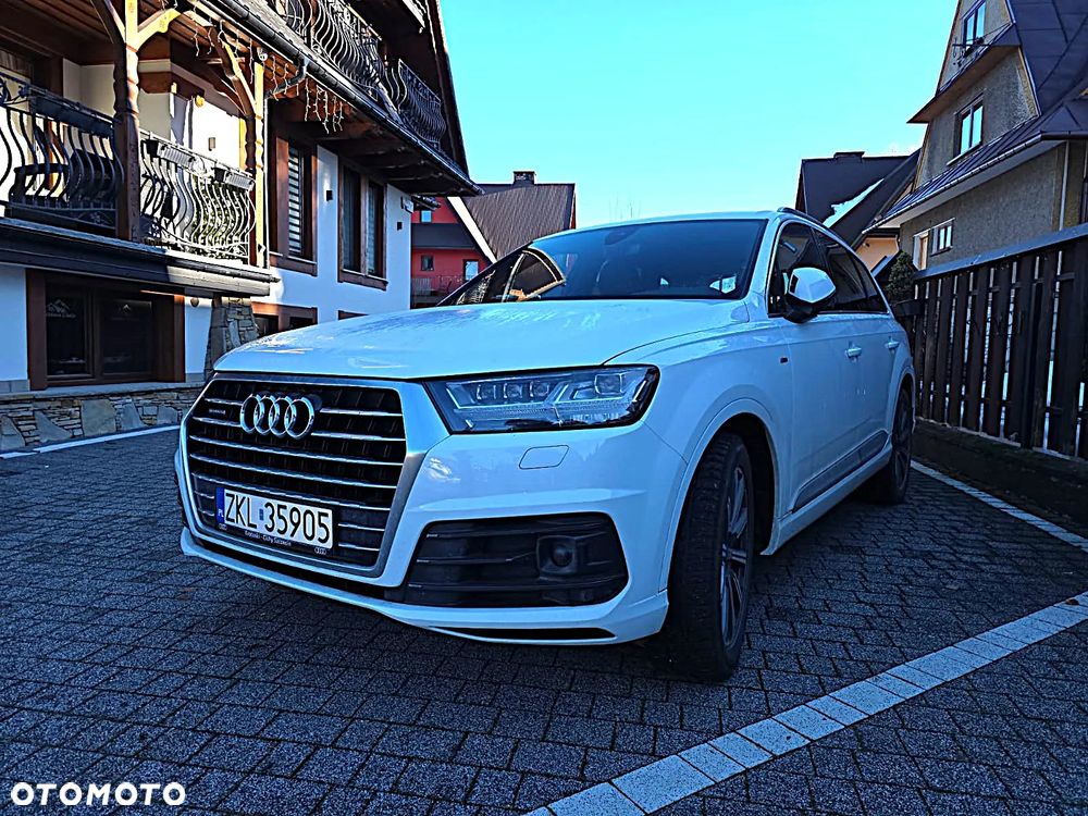 Audi Q7 - 1