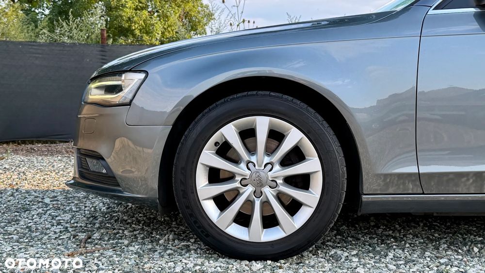 Audi A4 Avant 2.0 TDI S tronic quattro - 12