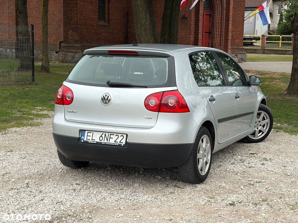 Volkswagen Golf 1.9 TDI DPF Trendline - 6