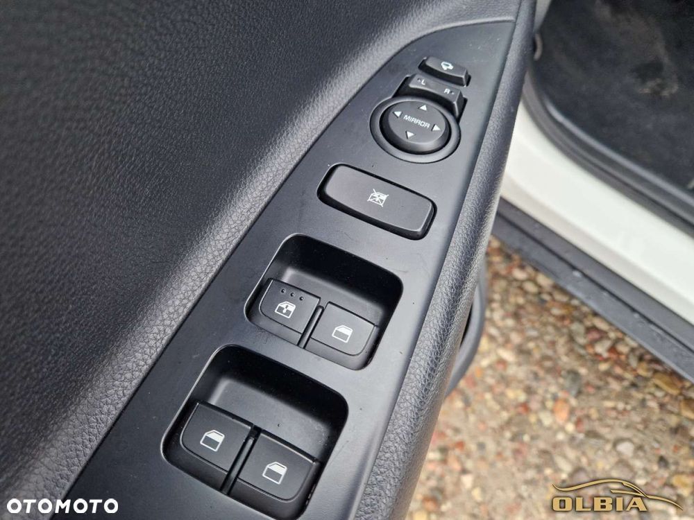 Kia Stonic - 21