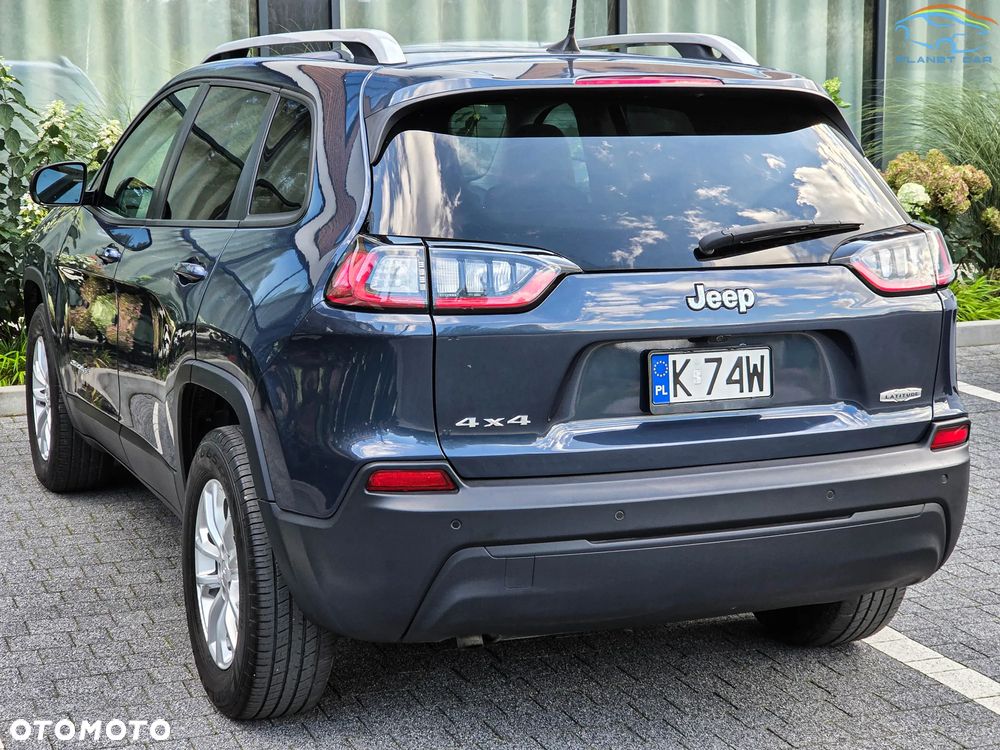 Jeep Cherokee - 10