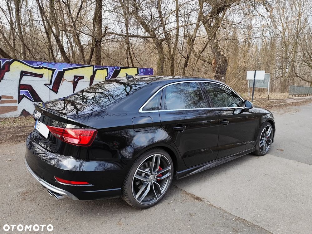 Audi S3 S tronic - 18