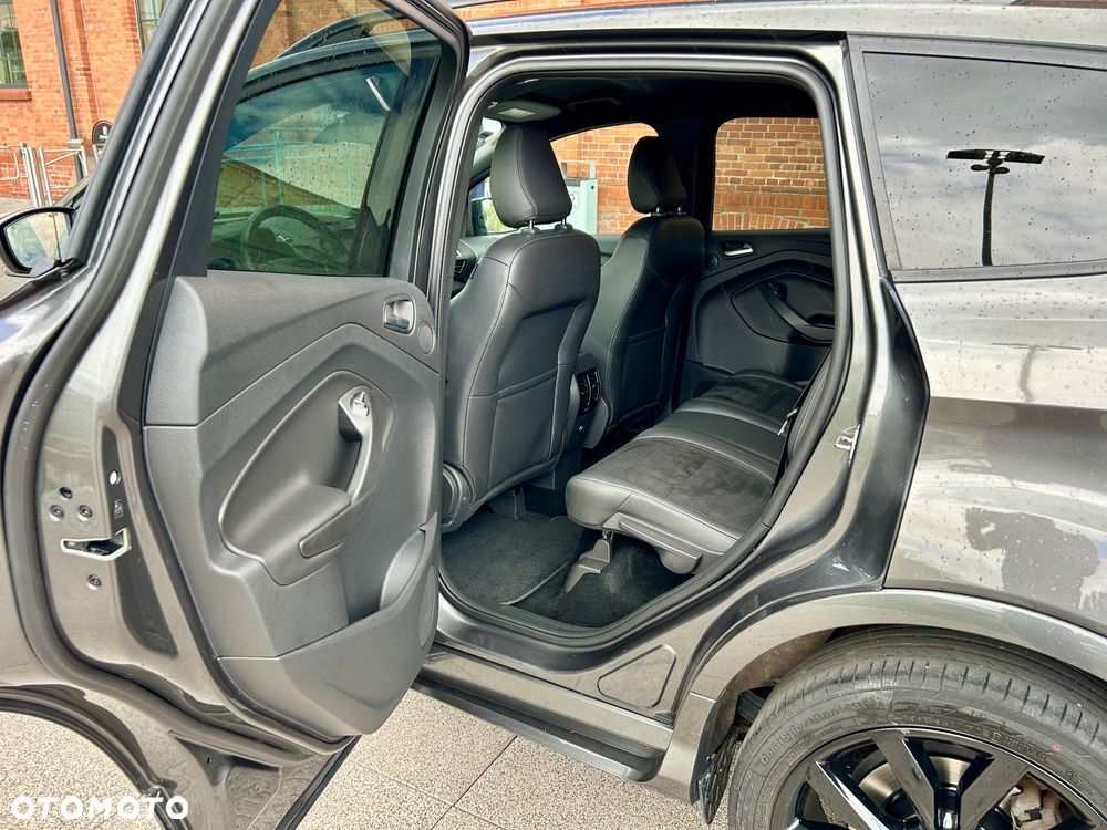 Ford Kuga 1.5 EcoBoost 2x4 ST-Line - 20