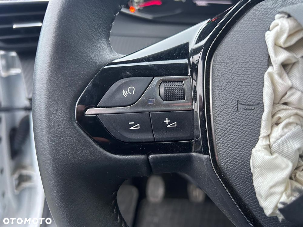 Peugeot 208 1.2 PureTech Active S&S - 16