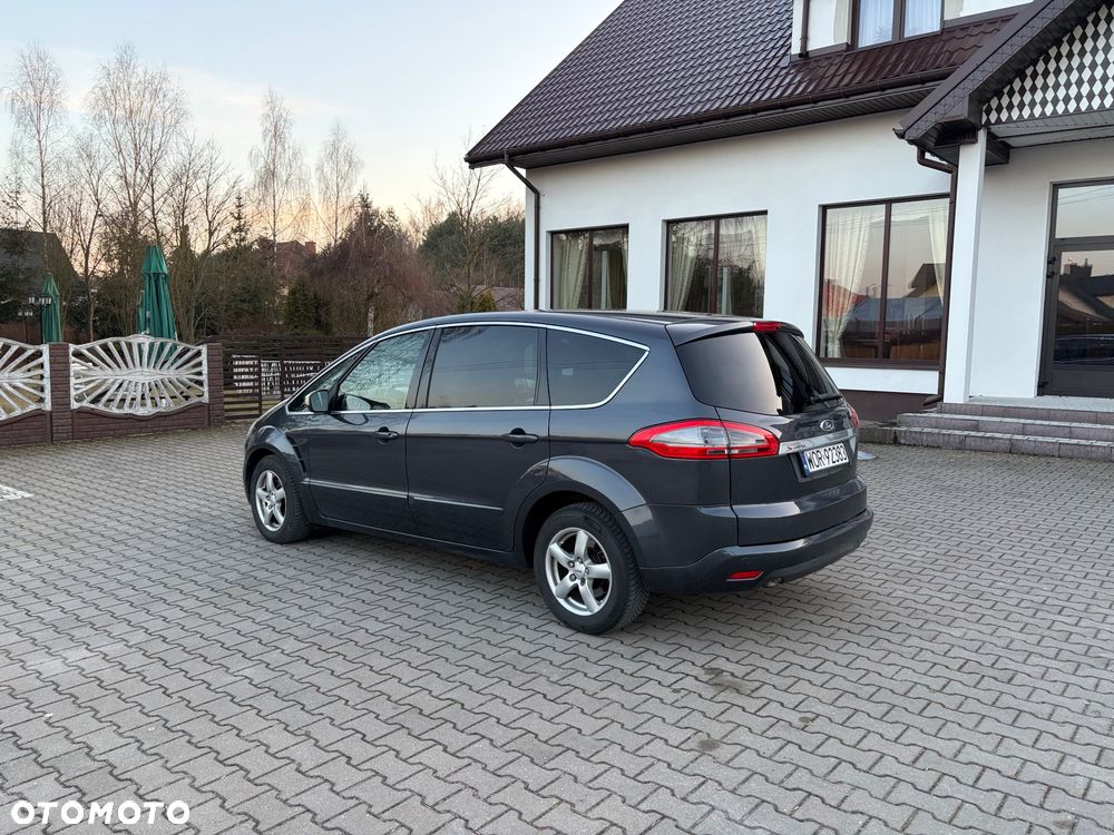 Ford S-Max - 14