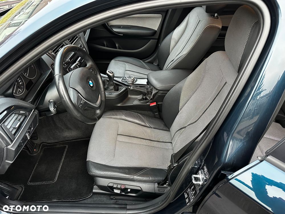 BMW Seria 1 118i Urban Line - 19