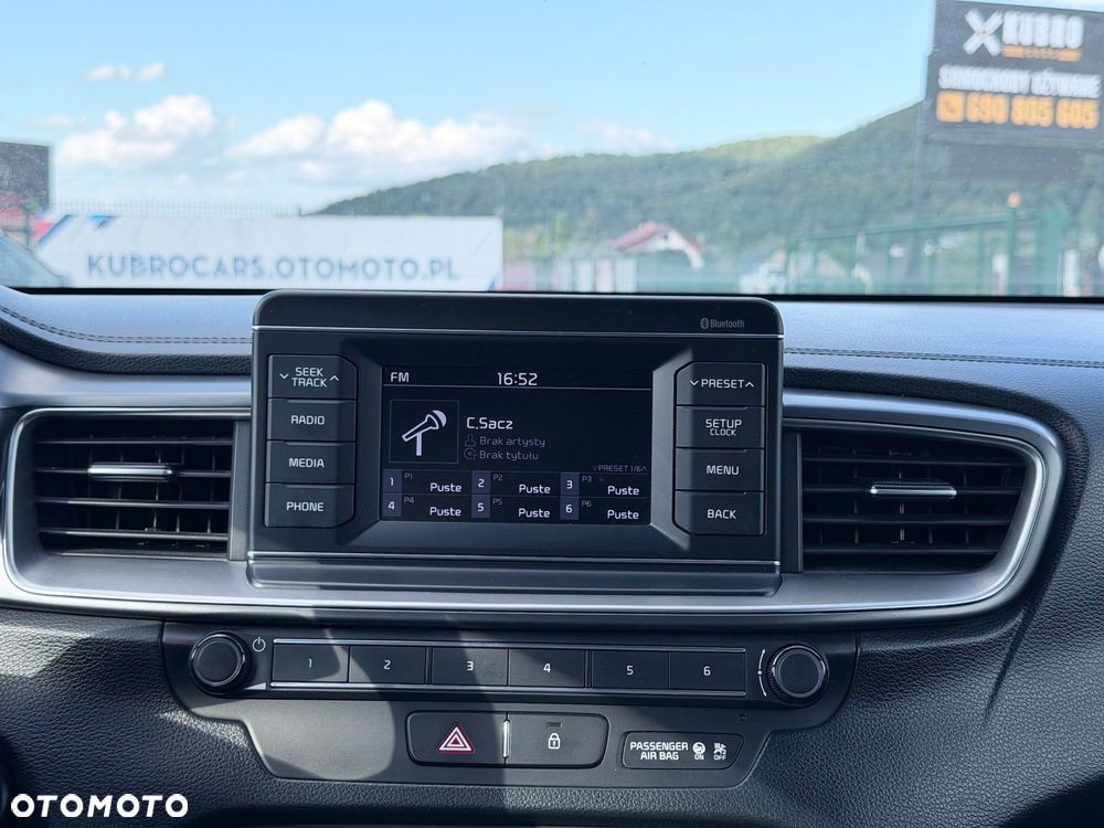 Kia Ceed 1.6 CRDi SCR S - 20