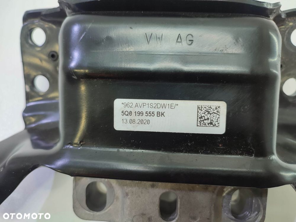 vw golf viii Łapa poduszka 5q0199555bk - 2