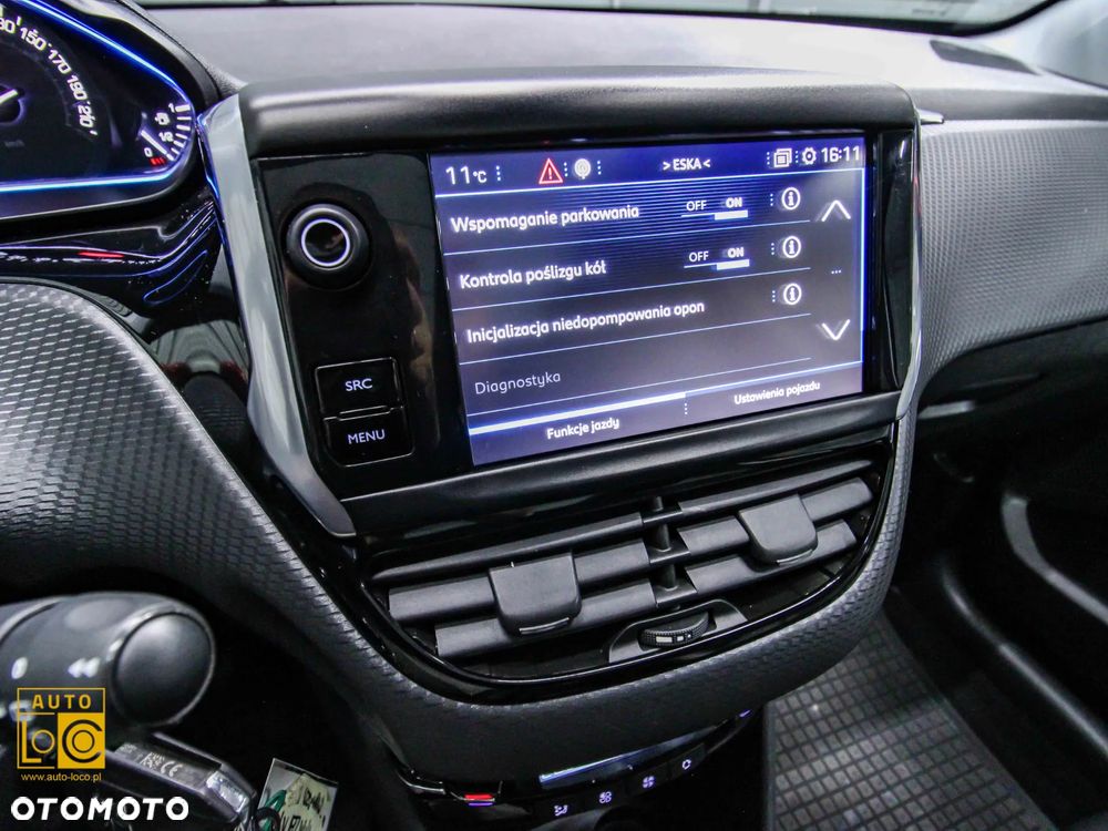 Peugeot 2008 1.2 Pure Tech GPF Allure S&S EAT6 - 23