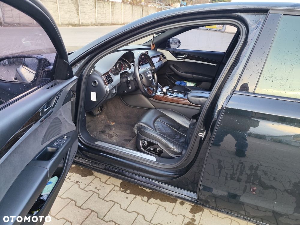 Audi A8 - 2