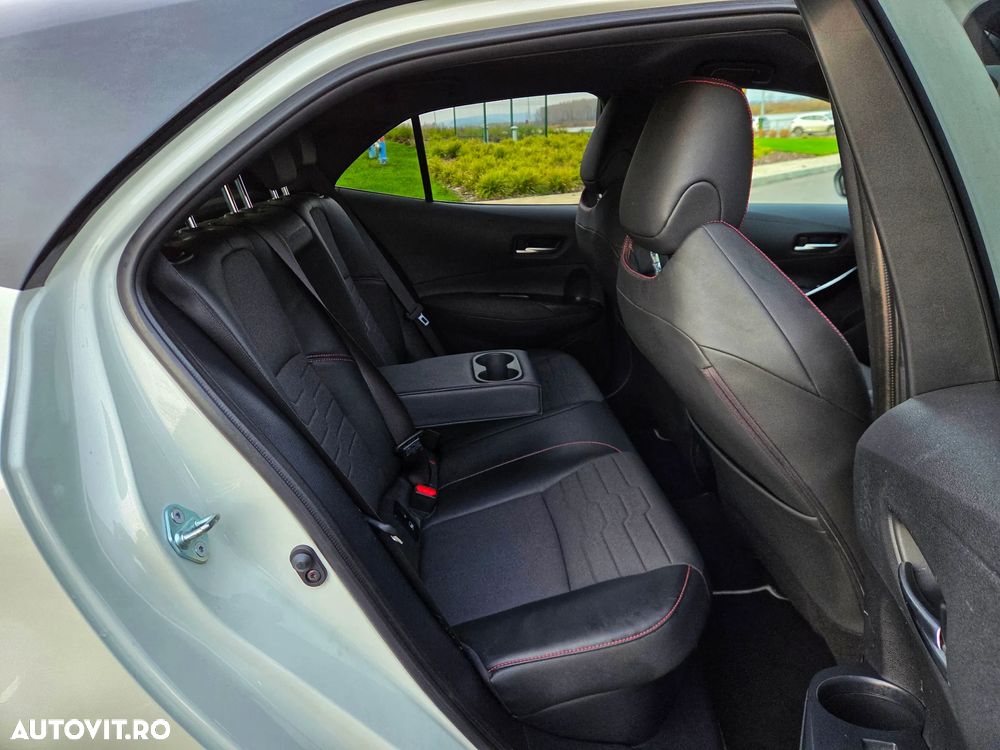 Toyota Corolla 1.8 Hybrid Business Edition - 19