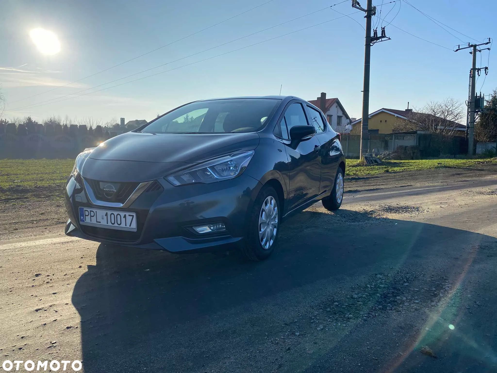 Nissan Micra - 1