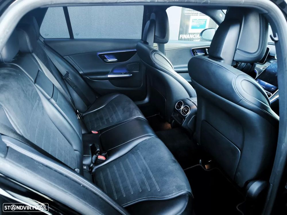 Mercedes-Benz C 300 d AMG Line - 23