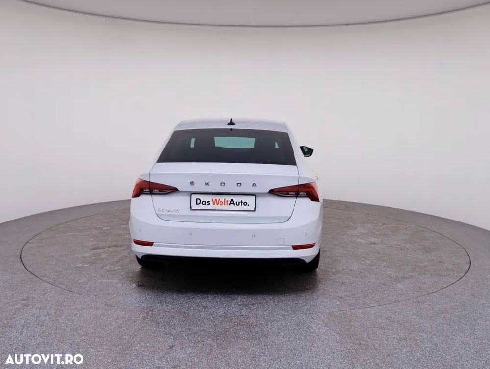 Skoda Octavia 2.0 TDI DSG Style - 6