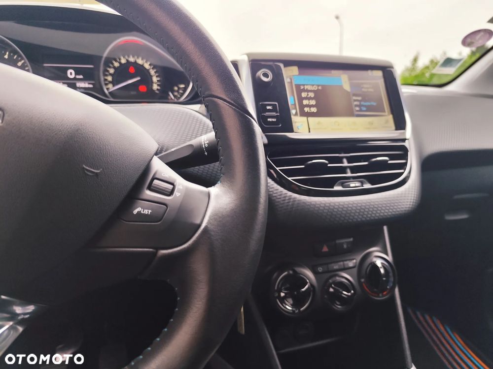 Peugeot 2008 PureTech 110 Stop&Start Crossway - 20