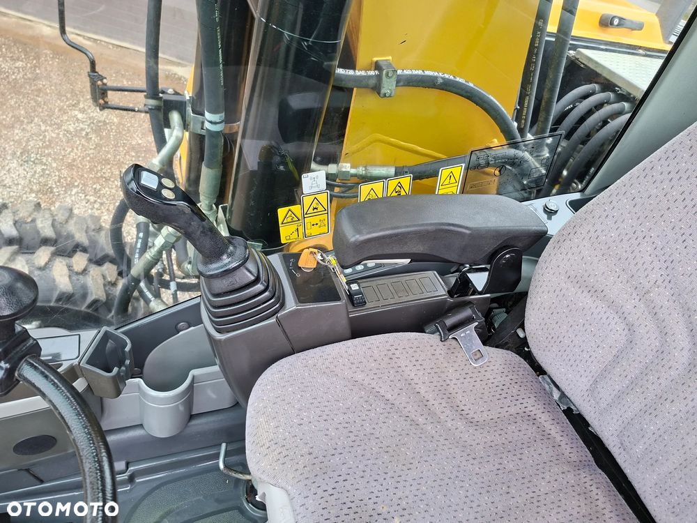 Caterpillar CAT M 315 D - 32