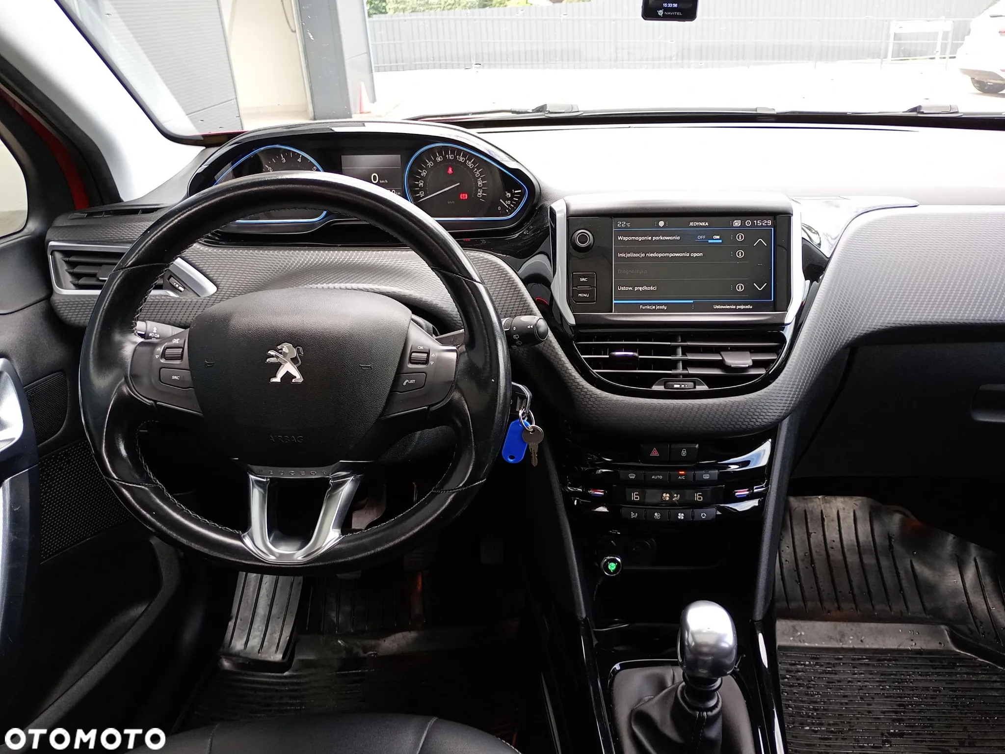 Peugeot 2008 1.2 Pure Tech GPF Allure S&S - 6