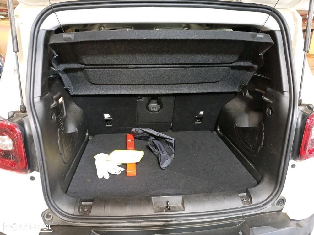 Jeep Renegade 1.0 T Limited - 9