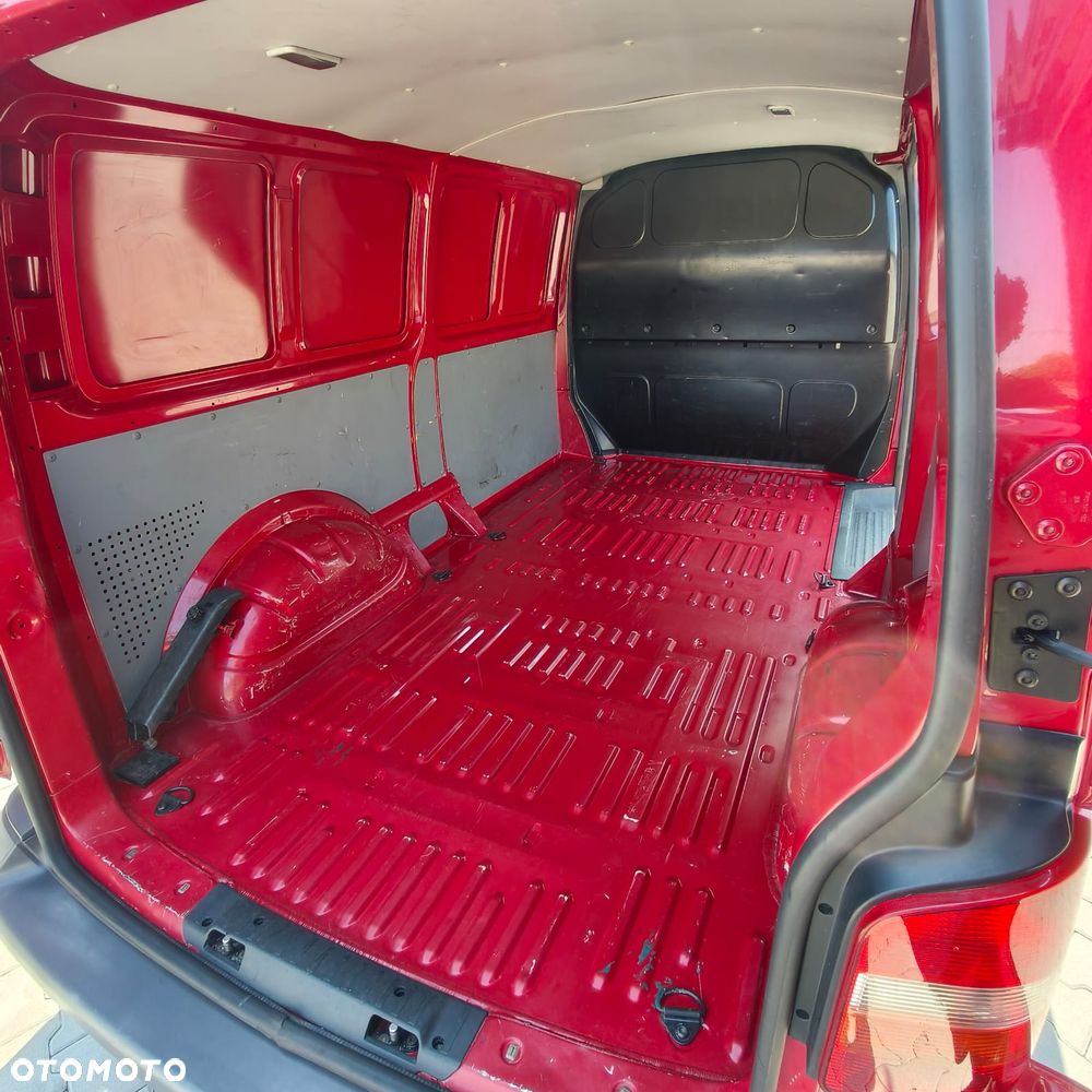 Volkswagen Transporter T5 - 19