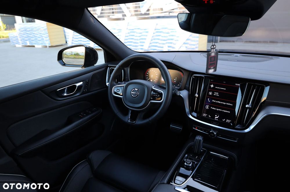 Volvo V60 T8 AWD Twin Engine Geartronic R-Design - 8