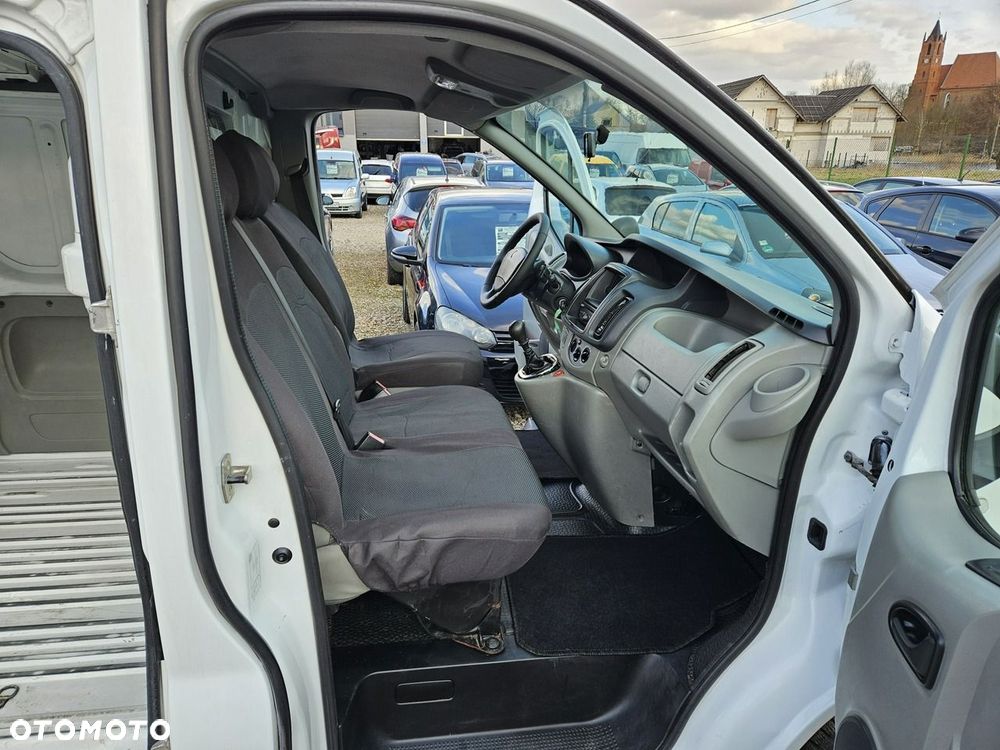 Renault Trafic - 13