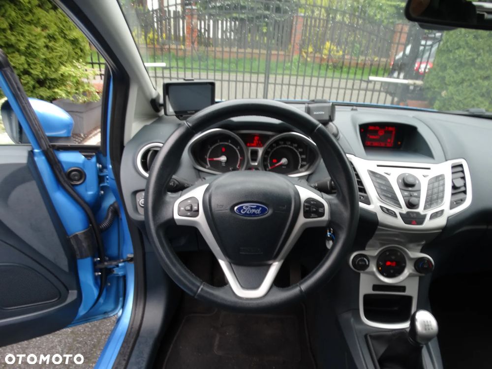 Ford Fiesta - 18