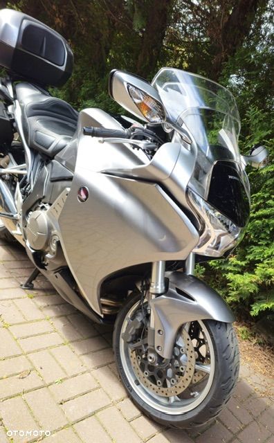 Honda VFR - 7