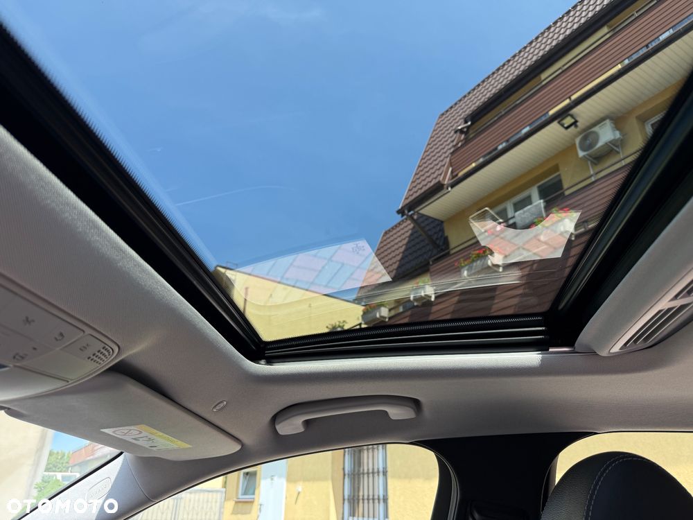 Mercedes-Benz Klasa E 200 4-Matic 9G-TRONIC - 16