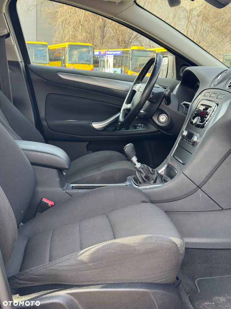 Ford Mondeo 2.0 TDCi Black Magic - 21