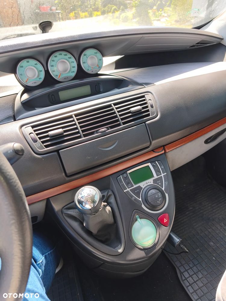 Citroën C8 2.0 HDi SX - 12