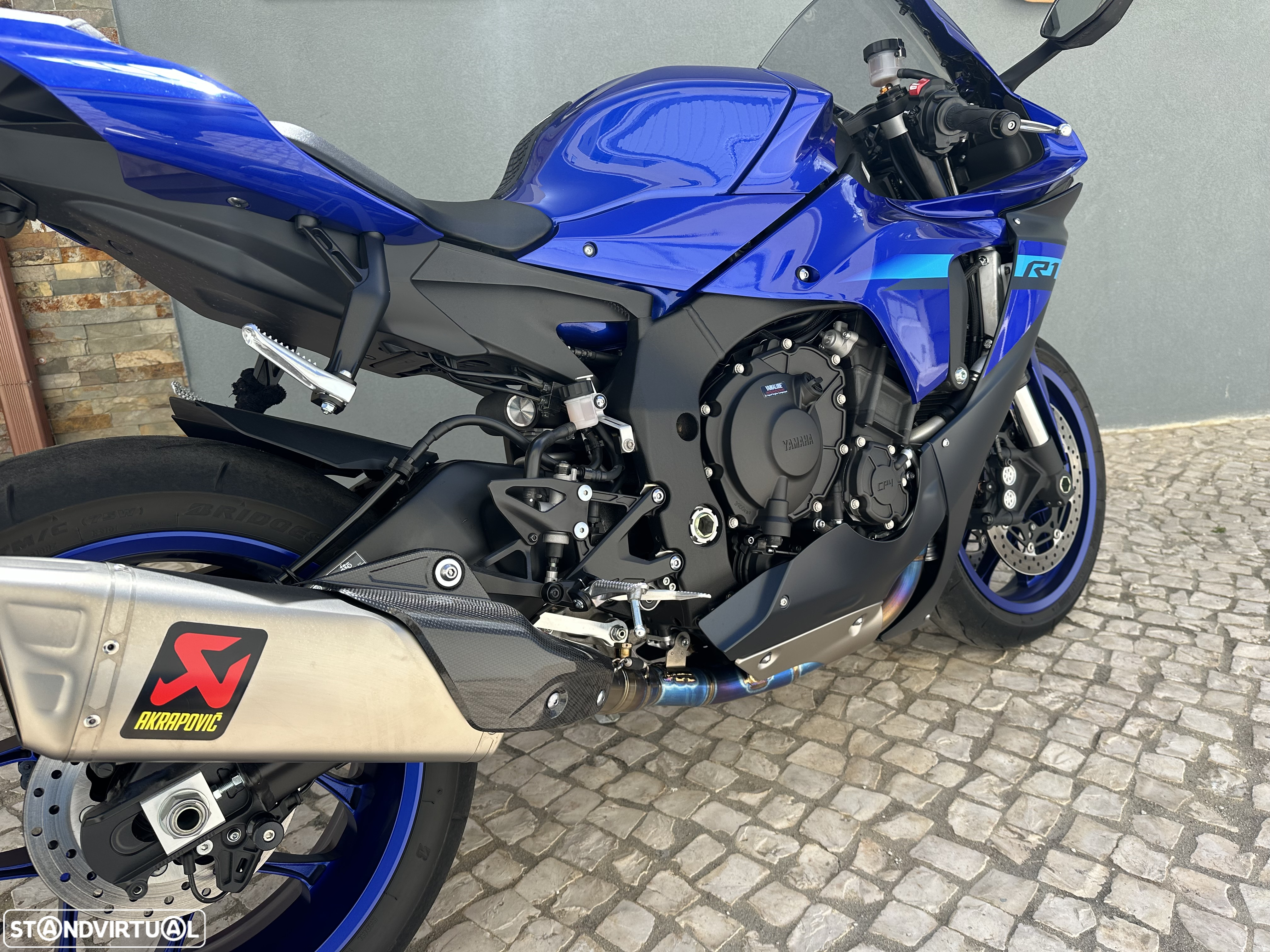 Yamaha YZF r1 modelo de 2024 - 18