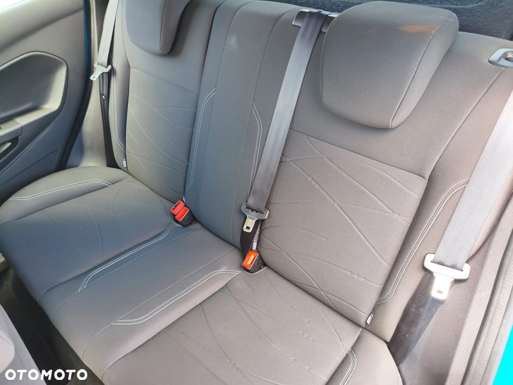 Ford Fiesta - 13
