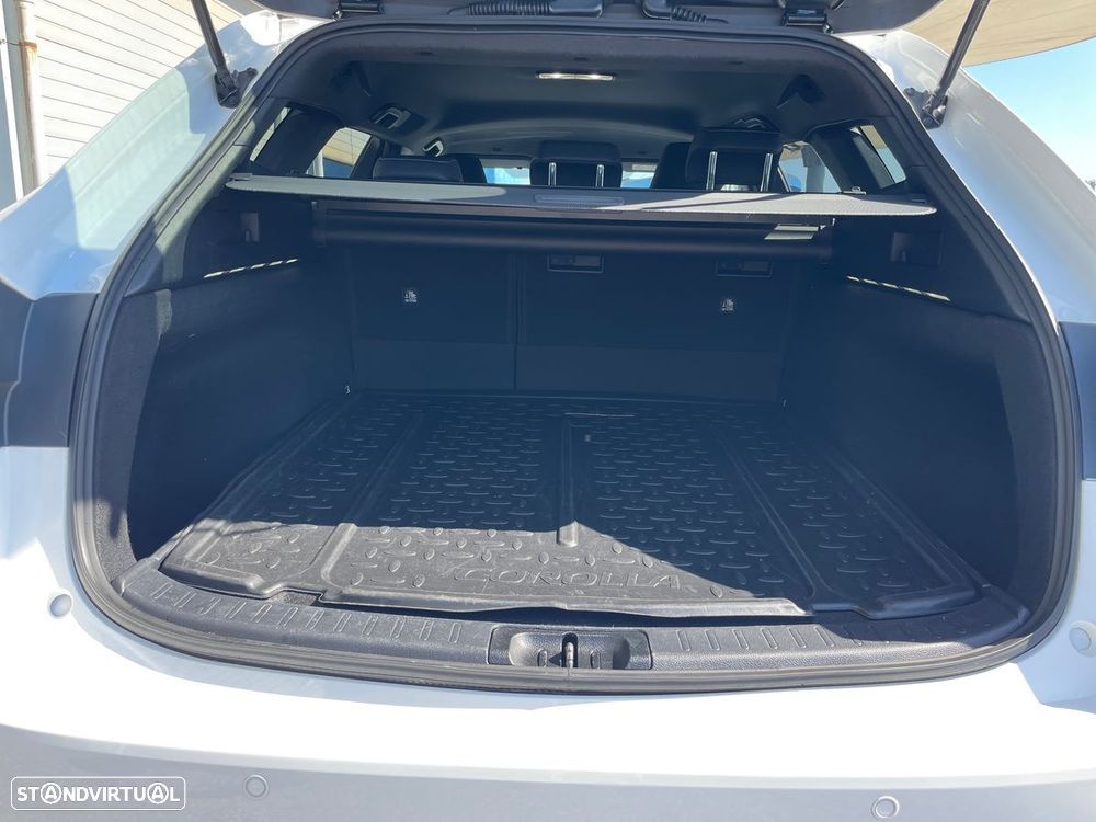 Toyota Corolla Touring Sports 1.8 Hybrid Comfort Plus - 29