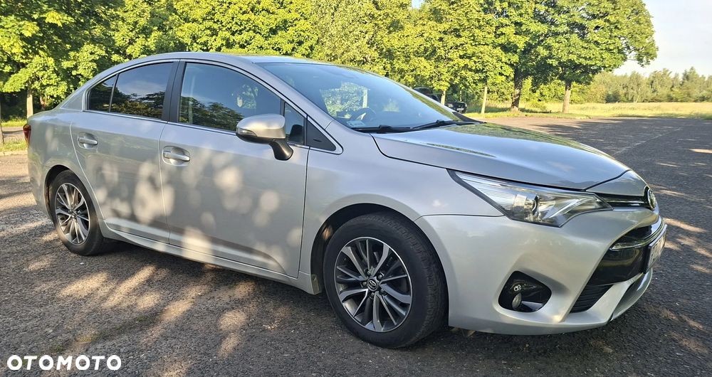 Toyota Avensis 1.8 Prestige MS - 1