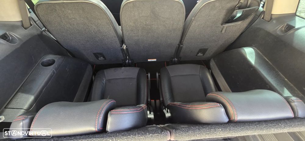 Ford S-Max 2.2 TDCi DPF Titanium - 13